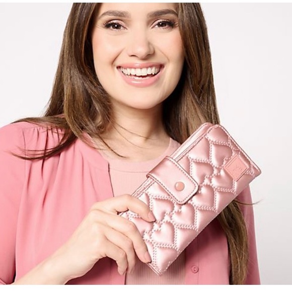 IHKWIP Women’s RFID Heart Quilted Wallet NWT!! - Picture 13 of 13